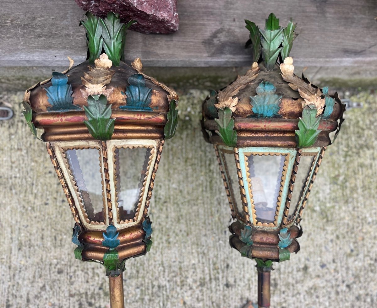 Pair Of Venetian Wall Lanterns In Polychrome Painted Sheet Metal, 20th Century-photo-4