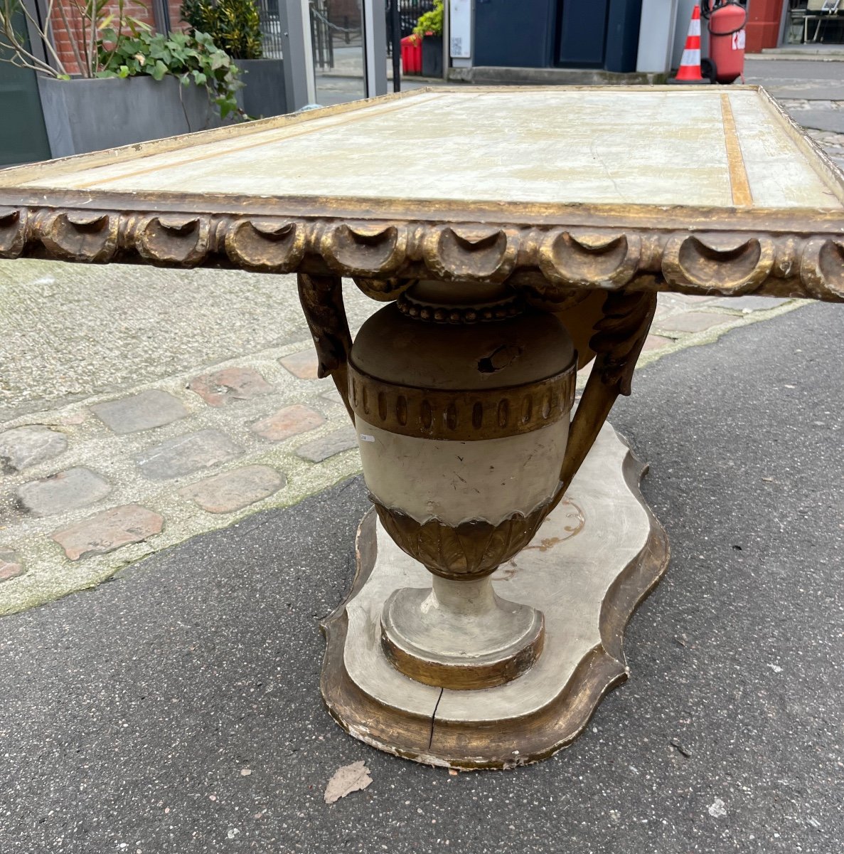 Table Basse Italienne En Bois Laqué Et Doré 20 Eme -photo-3