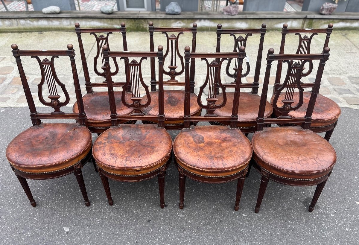 Série De 8 Chaises De Style Louis XVI, Acajou Massif, Décor Lyre, Fin XIXe Siècle