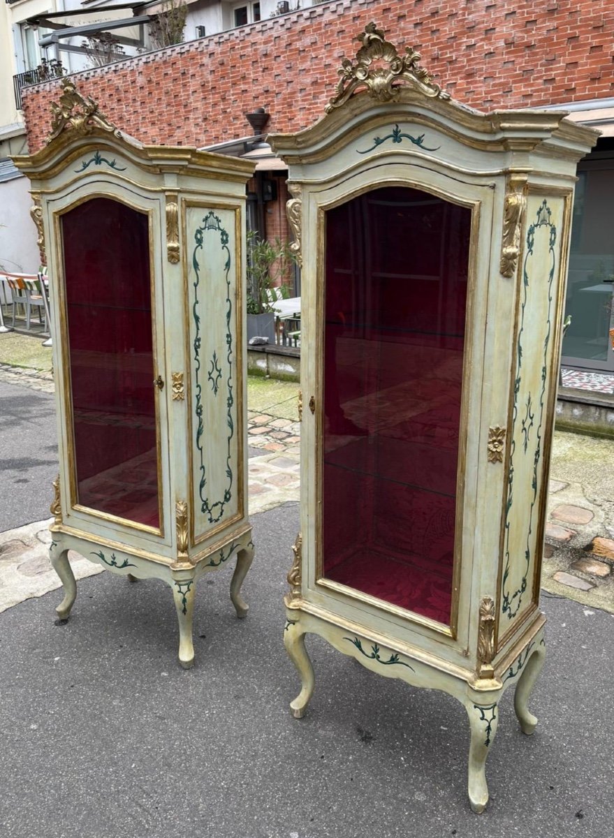 Pair Of Venetian-style Display Cabinets, Italy, Late 19th Century