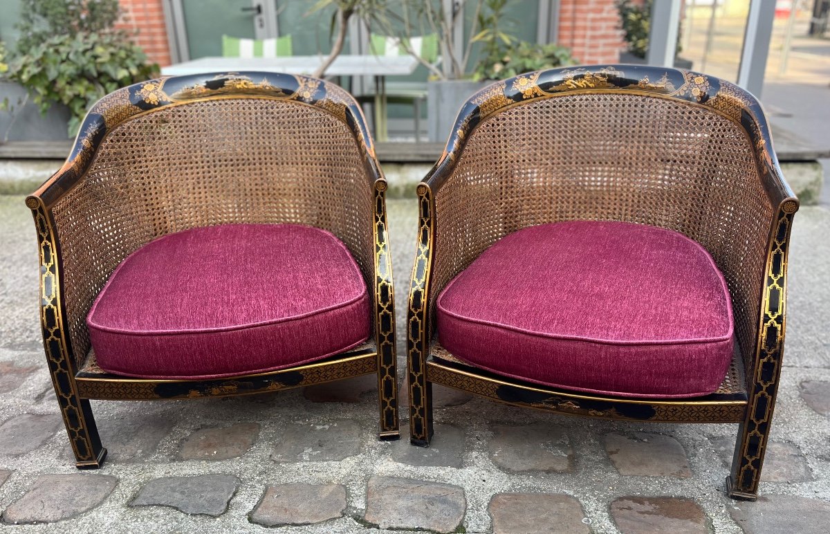 Pair Of Gondola Armchairs In Lacquered Wood, Decorated With Chinese Motifs, Late 19th Century