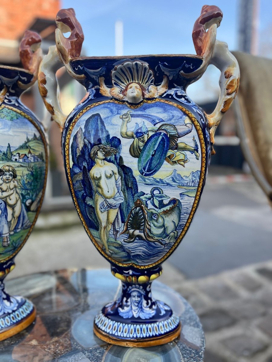 Paire De Vases En Faïence Italienne, Fin XIXe - Début XXe Siècle-photo-2