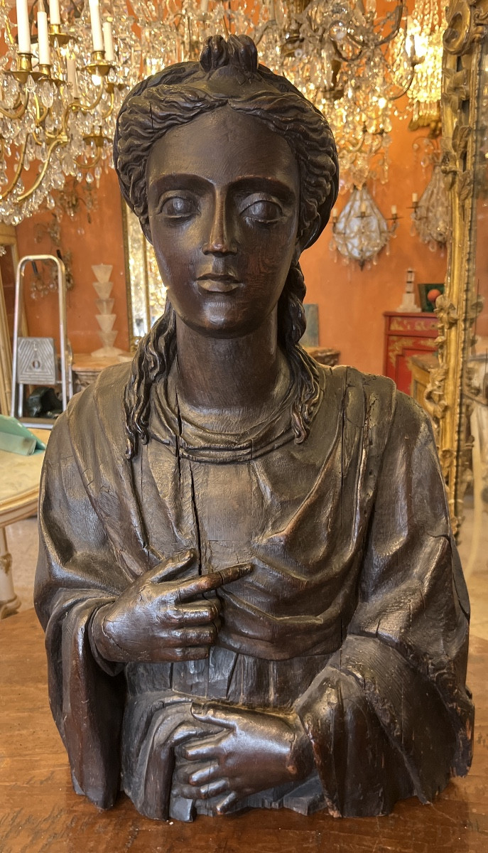 17th Century Sculpture Of A Bust Of A Vestal Virgin In Brown Patina Oak -photo-3