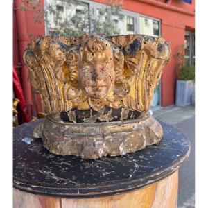 Top Of Capital Italy Angel Heads Carved And Patinated Wood Late 16th Century 