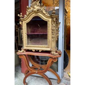 Vitrine baroque bois dore  Du XVIIIe Siècle Avec Console Du XIX Siècle