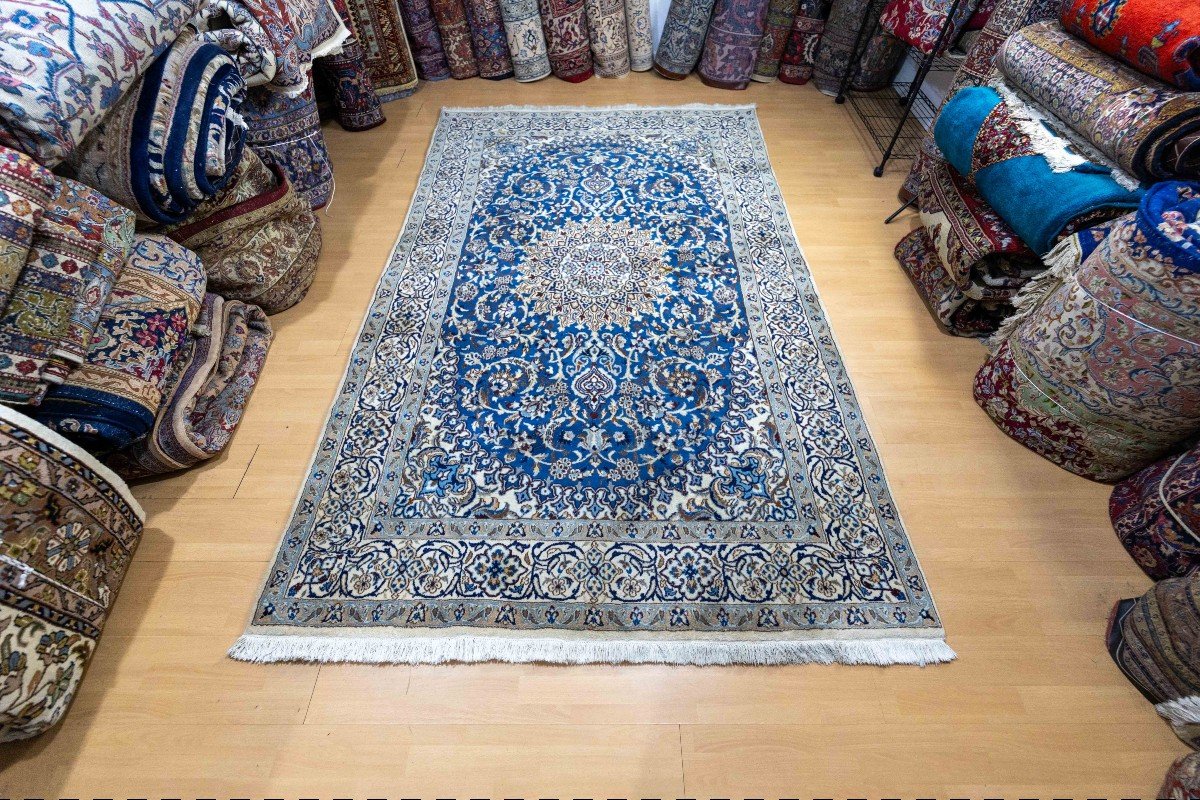 299x182 Cm Genuine Hand-knotted Nain 12la Persian Carpet | Lachak-toranj Medallion-photo-3