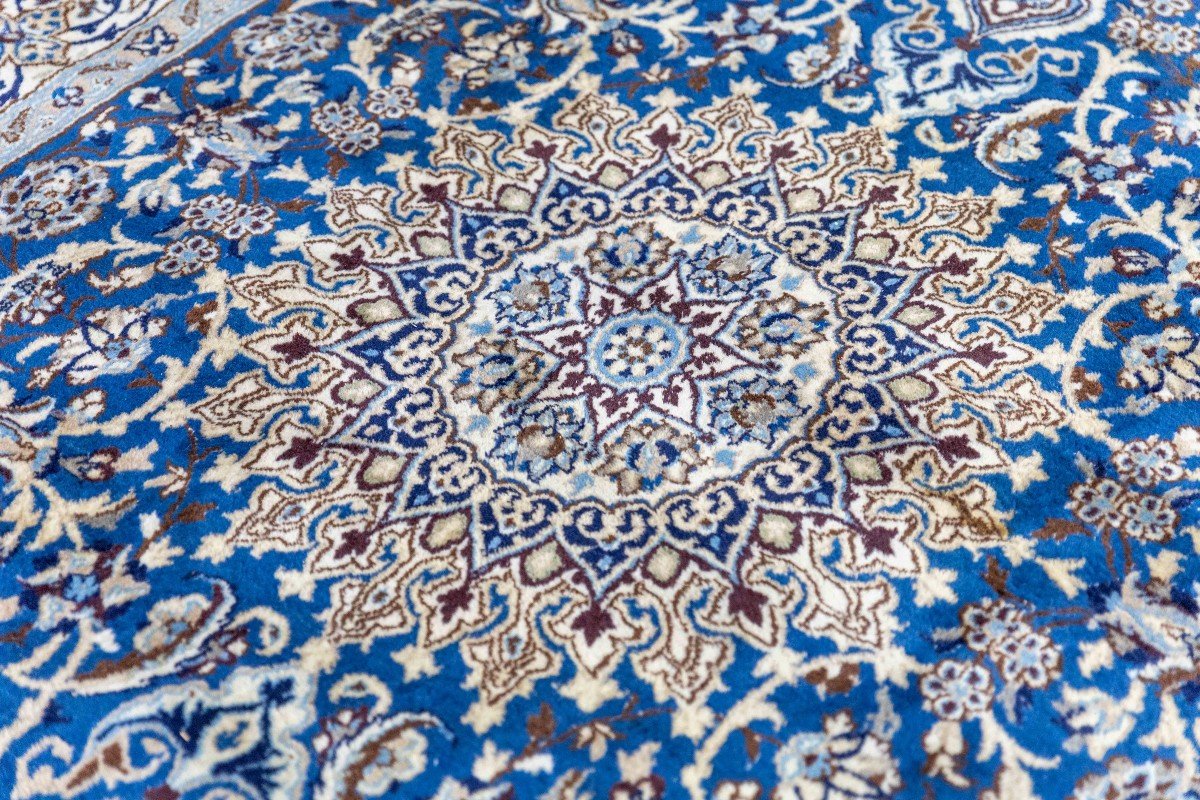 299x182 Cm Genuine Hand-knotted Nain 12la Persian Carpet | Lachak-toranj Medallion-photo-1