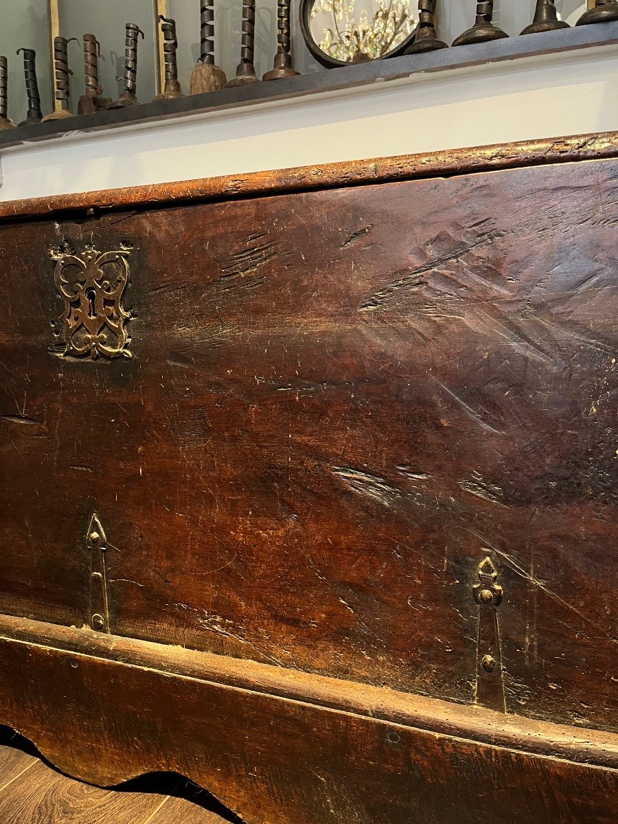 17th Century Italian Chest-photo-2