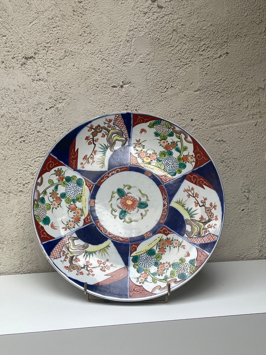 GRAND PLAT EN PORCELAINE "IMARI" - JAPON, EPOQUE MEIJI