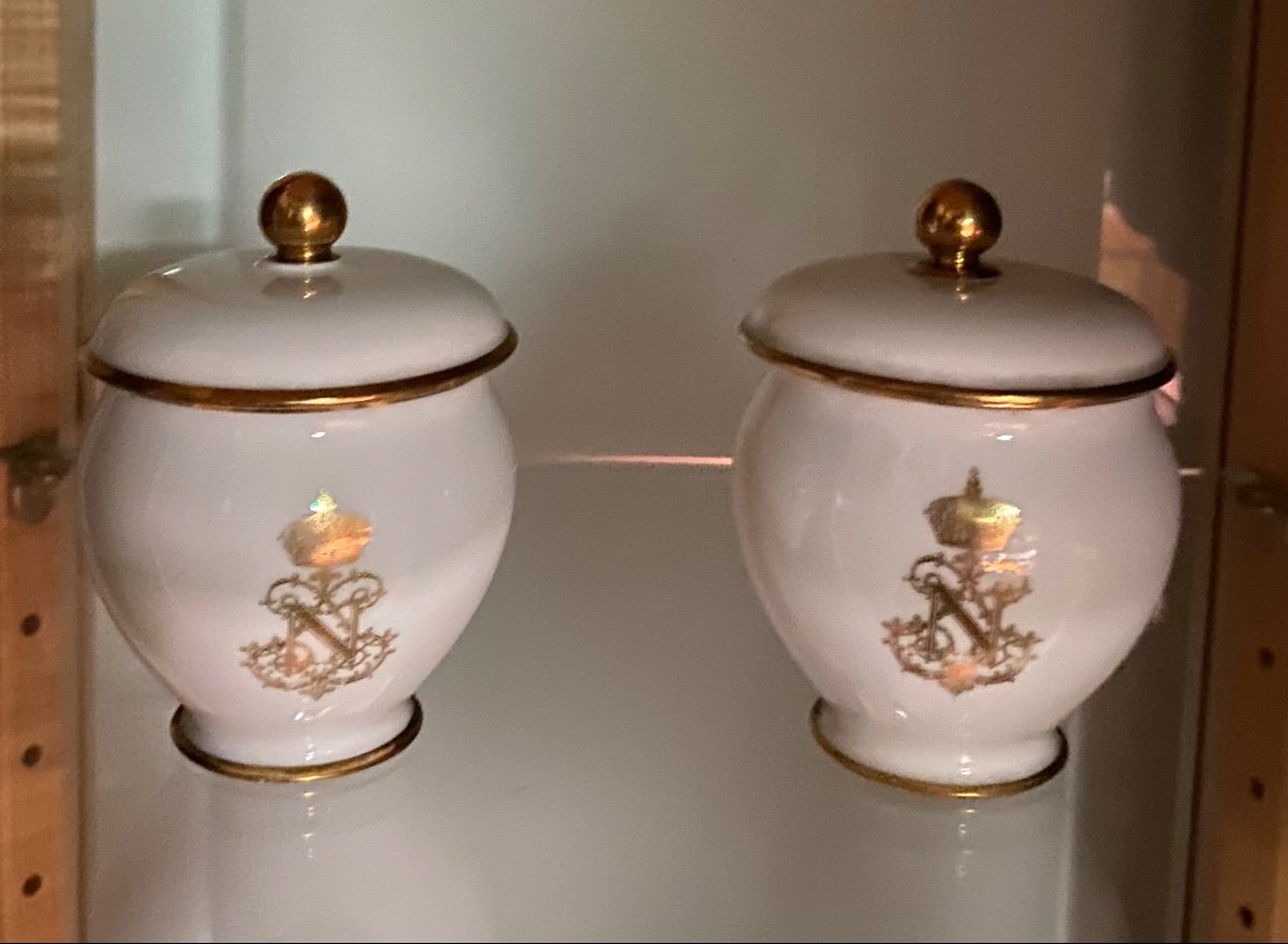 Two Napoleon III Sèvres Porcelain Cream Pots -photo-2