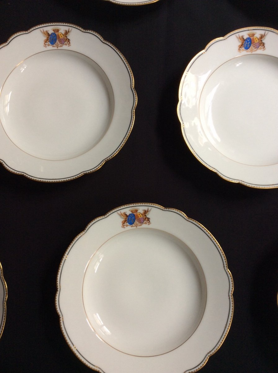 10 Assiettes Creuses En Porcelaine Blason Et Couronne XIXème Siècle -photo-4