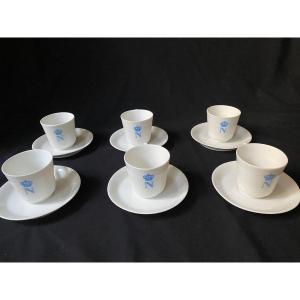 6 Tasses à Café Napoleon III Porcelaine De Paris. 