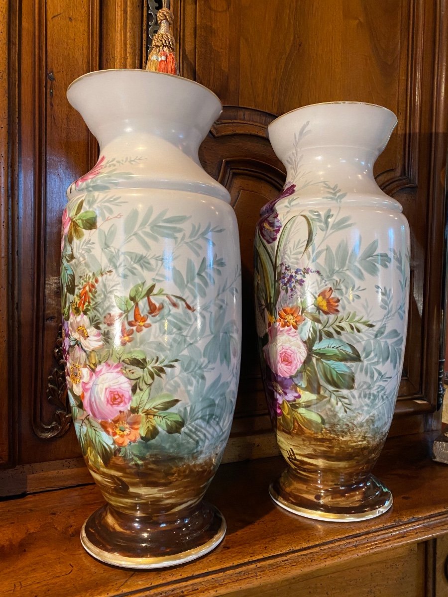 Très Grande Paire De Vases Louis Philippe Aux Fleurs Peintes -photo-6