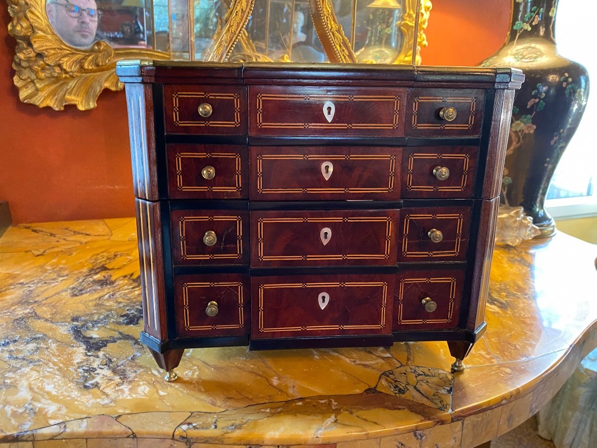 Rare Coffret à Secret Simulant Une Commode Louis XVI, fin XVIII Eme Siècle -photo-4