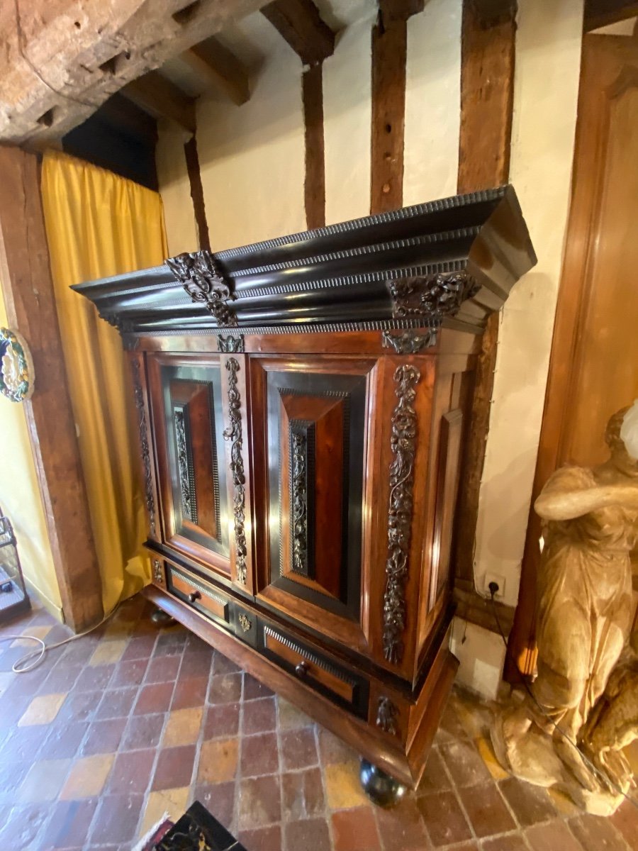 Belle Armoire De La Fin Du XVII Eme Siècle -photo-3