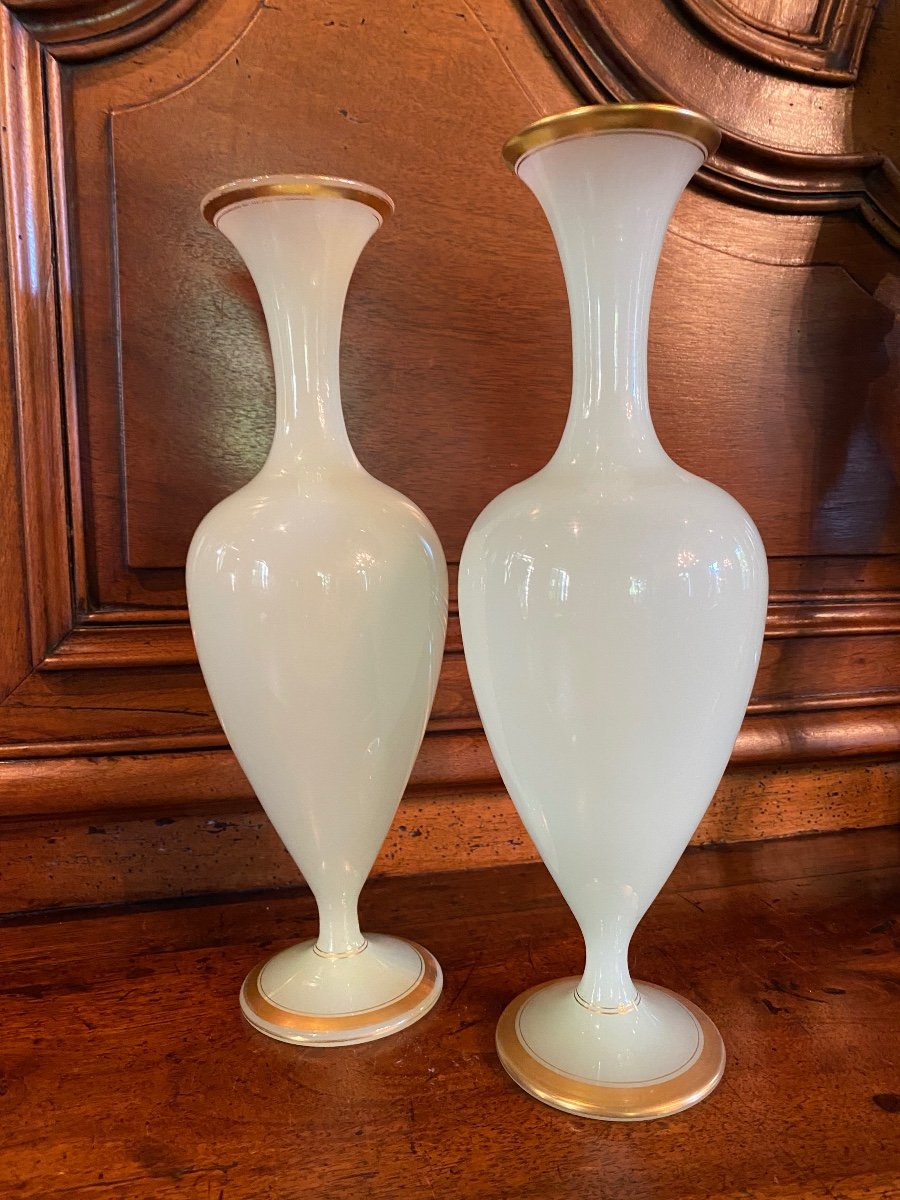 Rare Pair Of Lime Green Opaline Vases From Charles X Period-photo-7