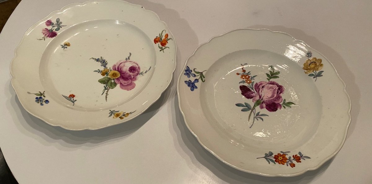 Pair Of Meissen Plates From The 18th Century-photo-3