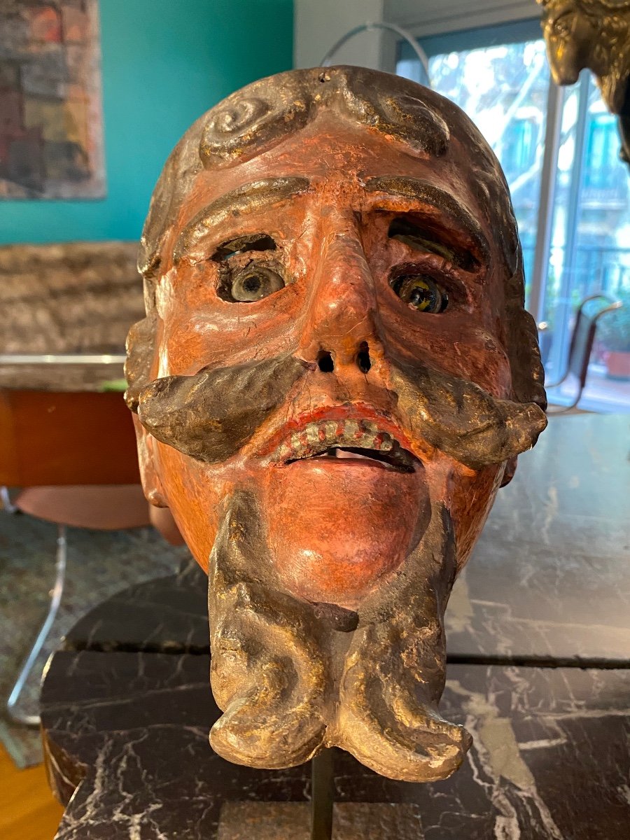 Rare Mexican Mask In Carved Wood From The 19th Century -photo-4