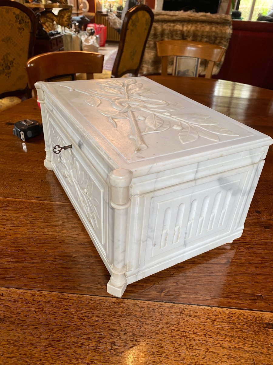 Large 19th Century Marble Box-photo-3