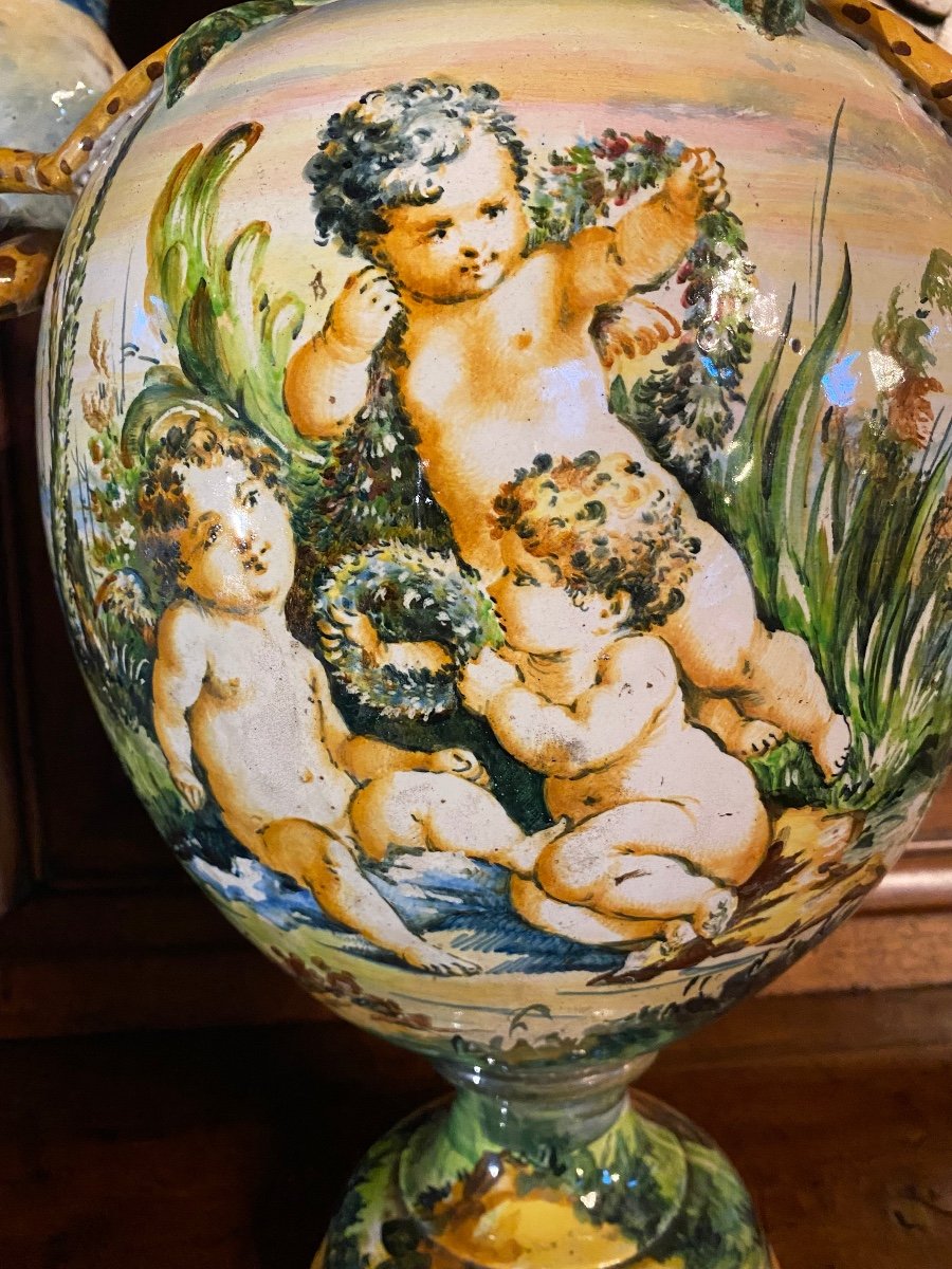 Luminous Vase In Italian Majolica From The 19th Century -photo-3