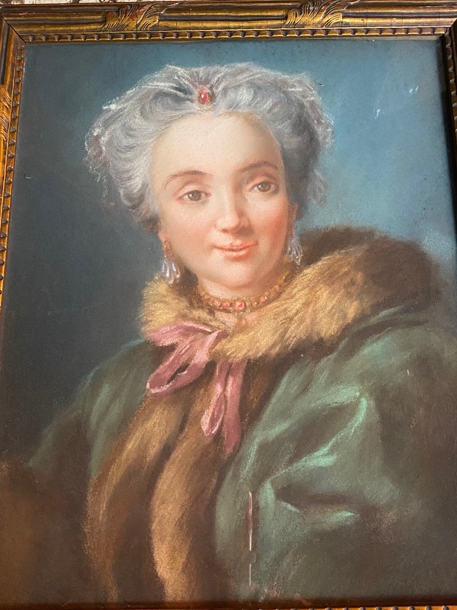 Charming Pastel Portrait Of Woman In Fur, 19th Century -photo-2