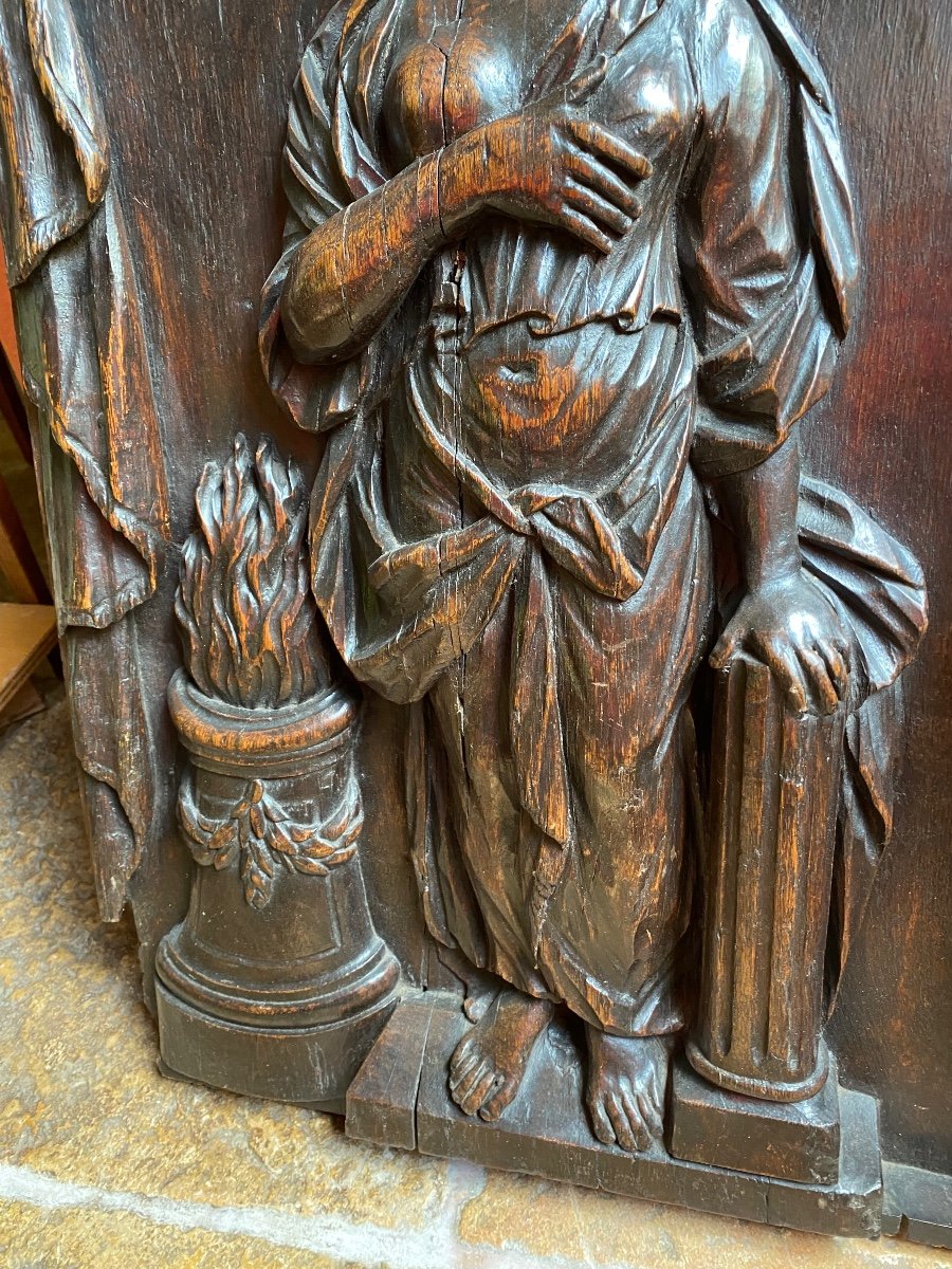 Large Vestal Virgin In High Relief In Oak Late 17th Century -photo-4