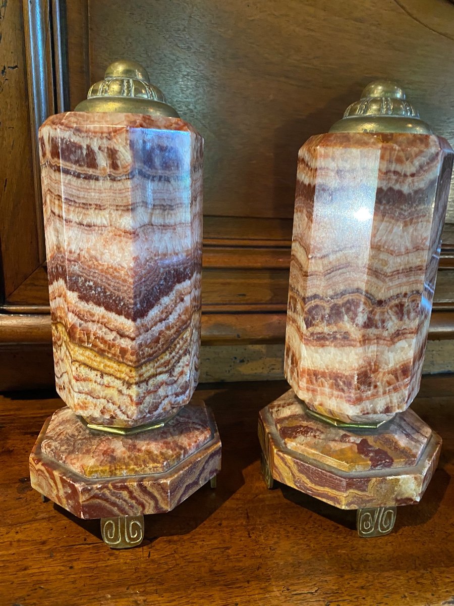 Pair Of Octagonal Columns In Art Deco Ribboned Onyx -photo-5