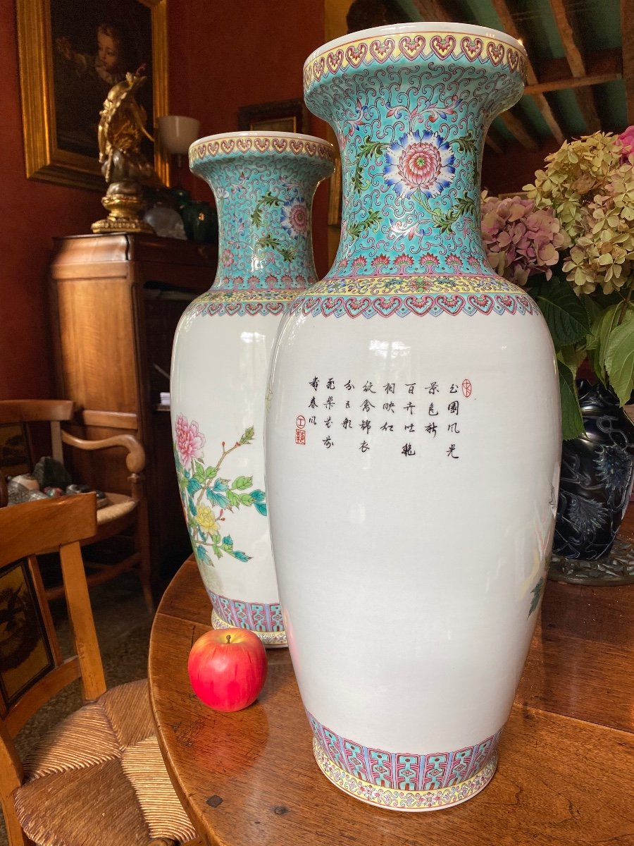 Large Pair Of Chinese Porcelain Vases, Famille Rose, 20th Century -photo-4