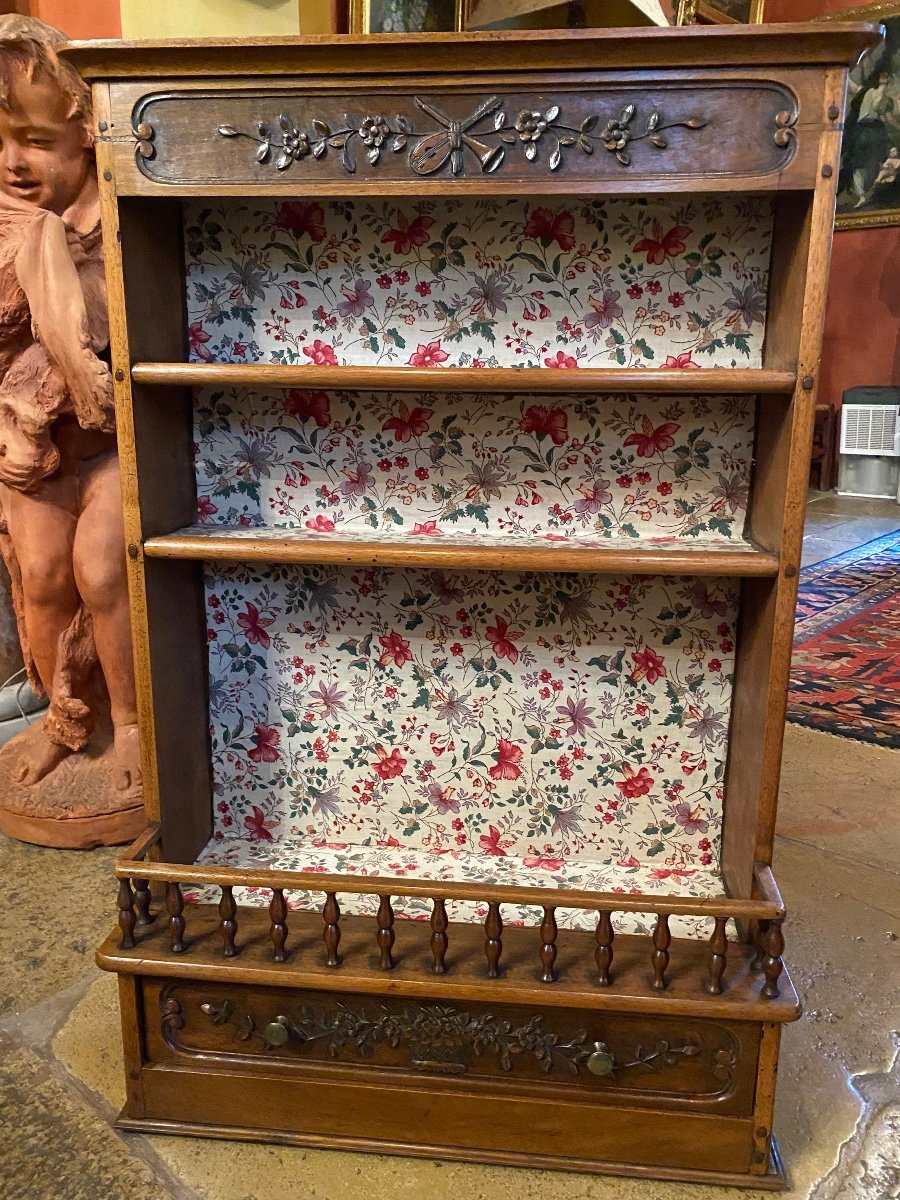 Estanier Provençal, Walnut Wall Shelf, Early 19th Century -photo-2