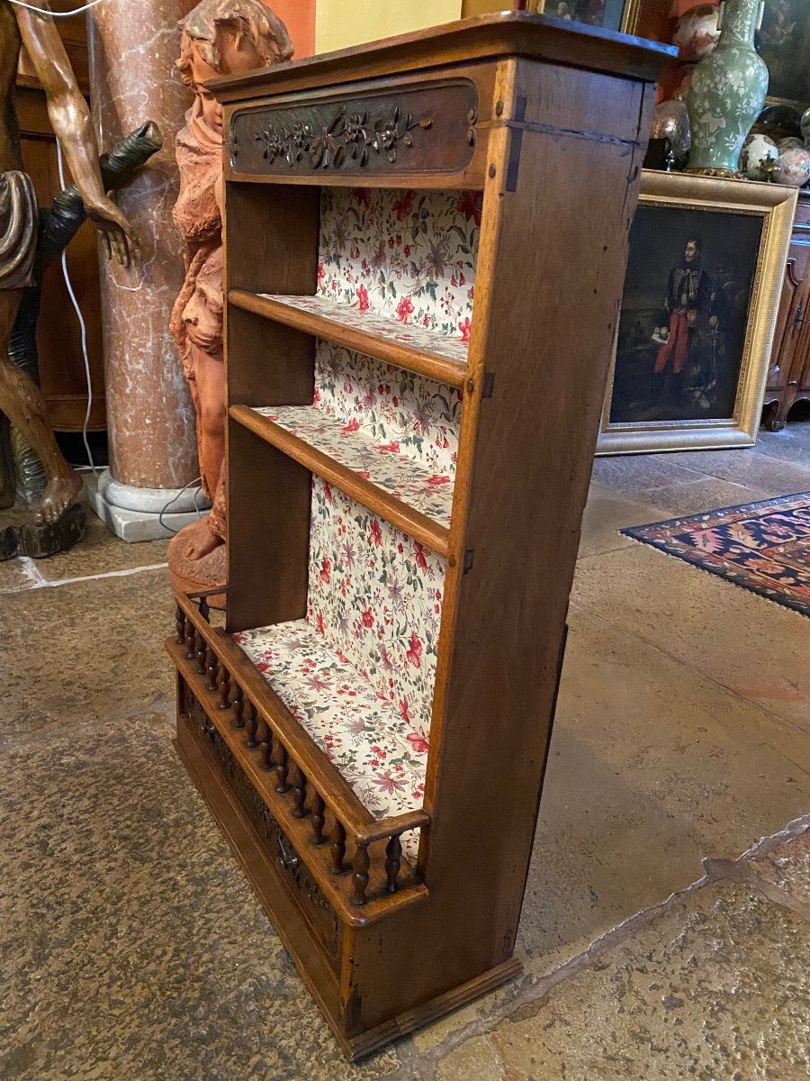 Estanier Provençal, Walnut Wall Shelf, Early 19th Century -photo-4