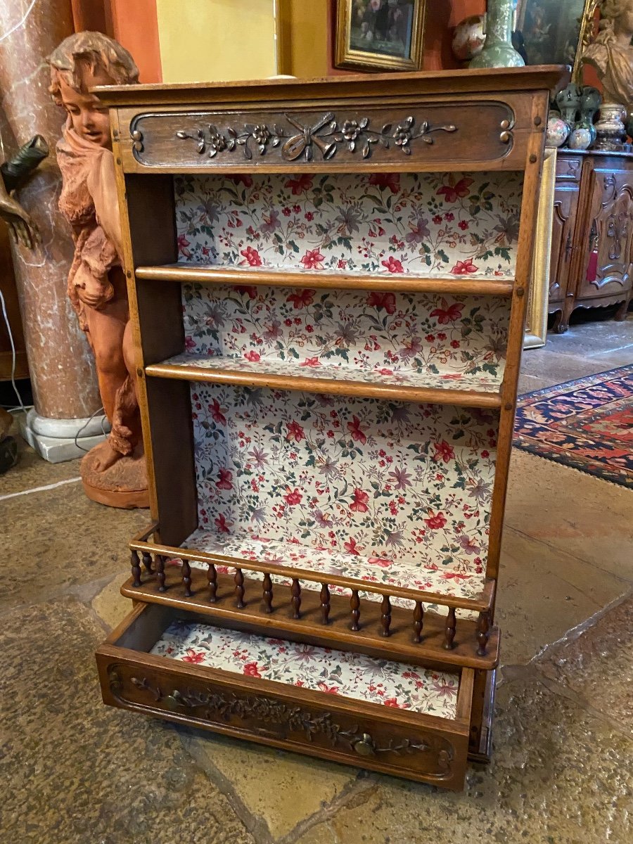 Estanier Provençal, Walnut Wall Shelf, Early 19th Century -photo-7