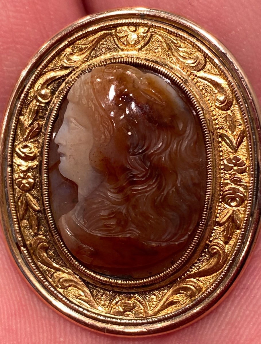 Young Hercules Wearing The Skin Of The Nemean Lion, Agate Cameo End Of The 18th Century, Gold Brooch