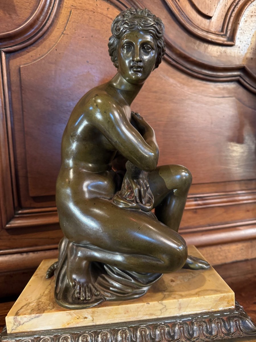 La Venus Accroupie, Beau Bronze Du XIX Eme Siècle -photo-7