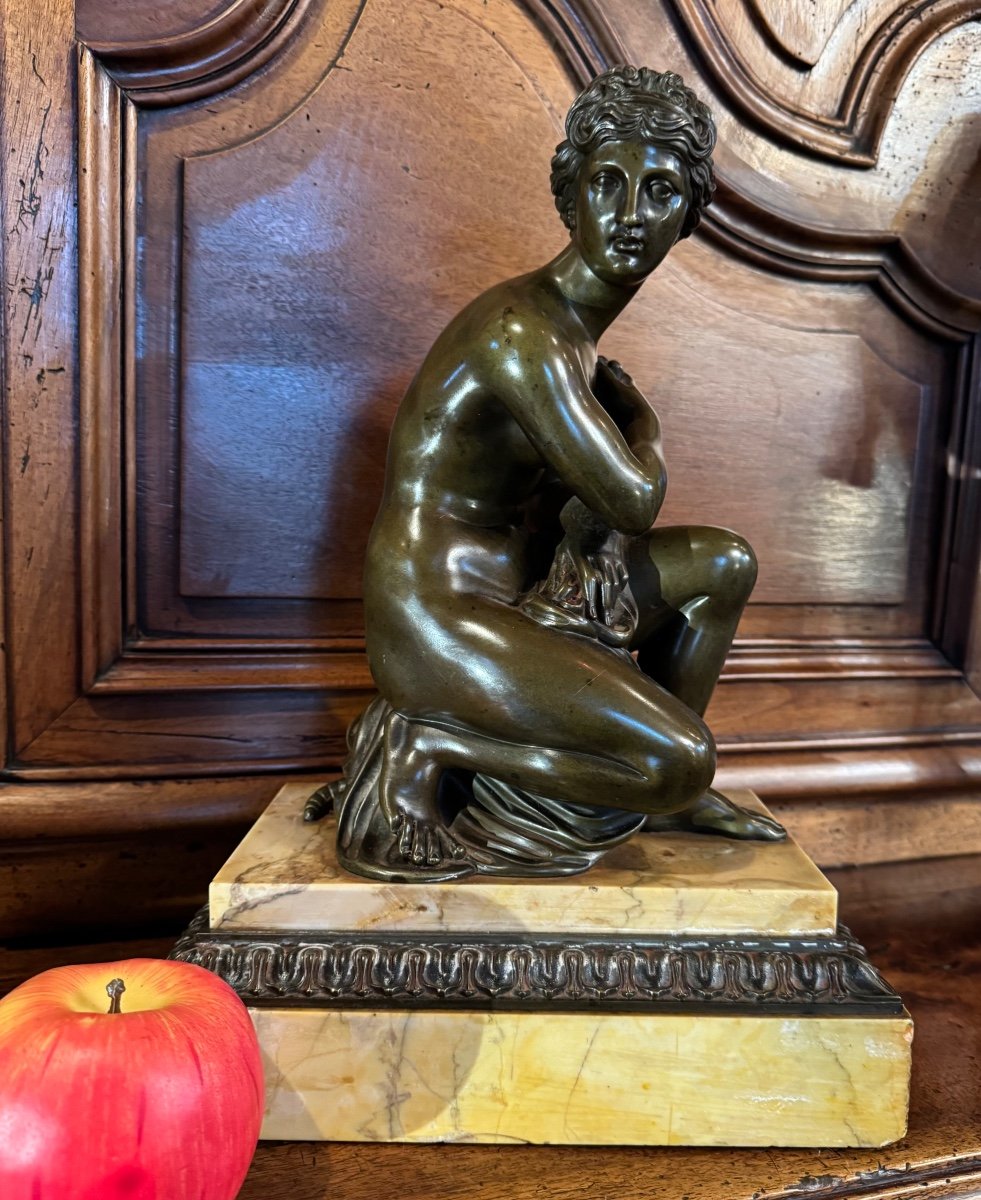 La Venus Accroupie, Beau Bronze Du XIX Eme Siècle 