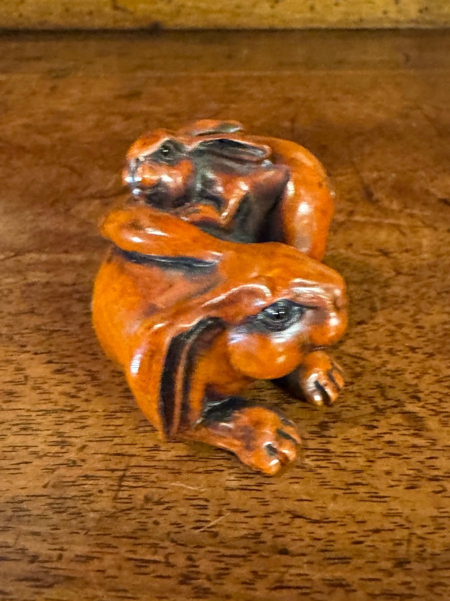 Netsuke Rabbit Playing With Its Baby, Meiji Period -photo-7