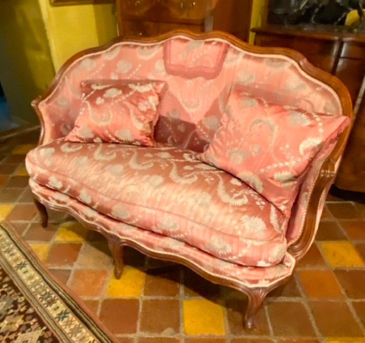 Small Louis XV Period Walnut Basket Sofa, 18th Century-photo-8