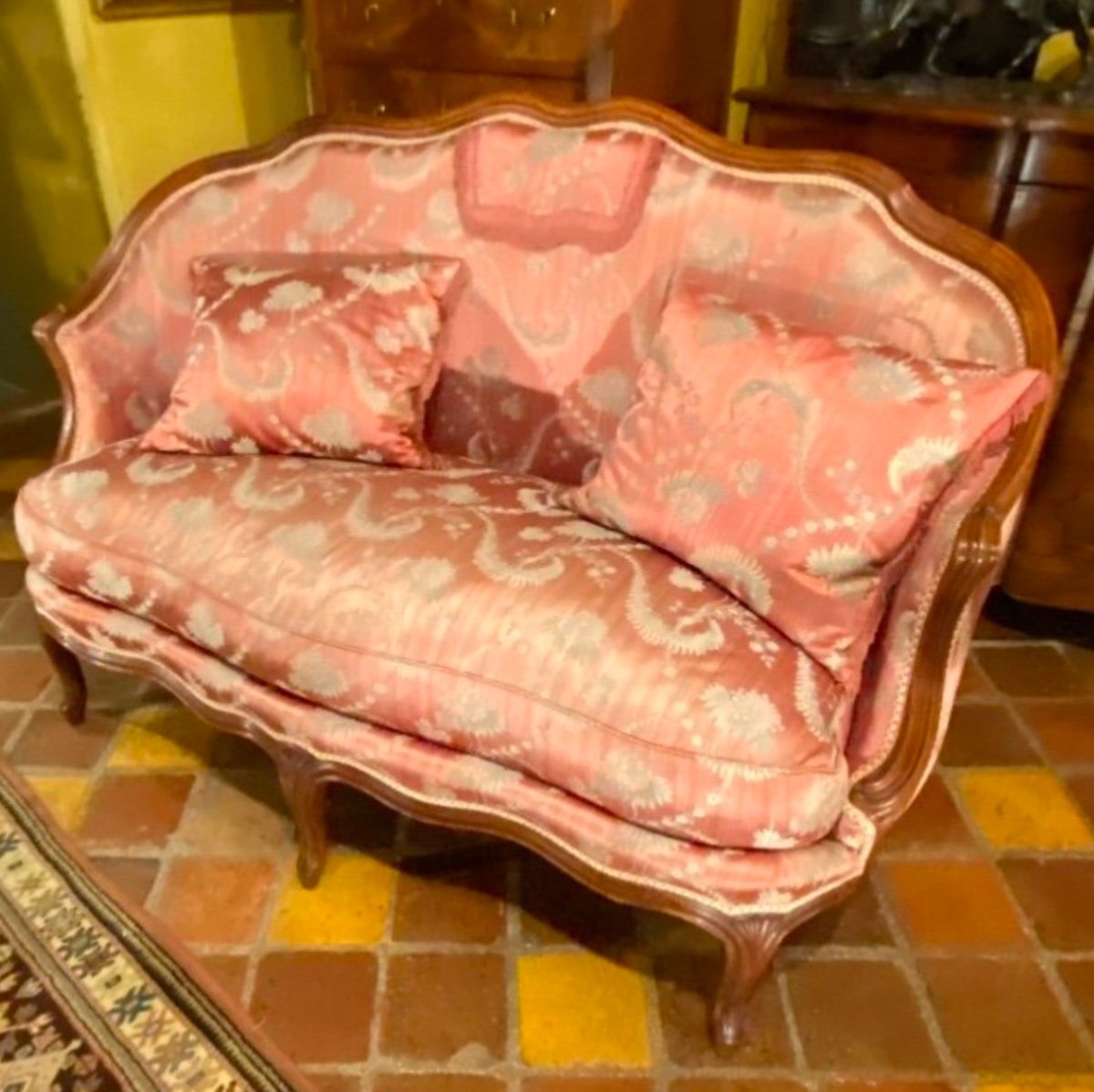 Small Louis XV Period Walnut Basket Sofa, 18th Century