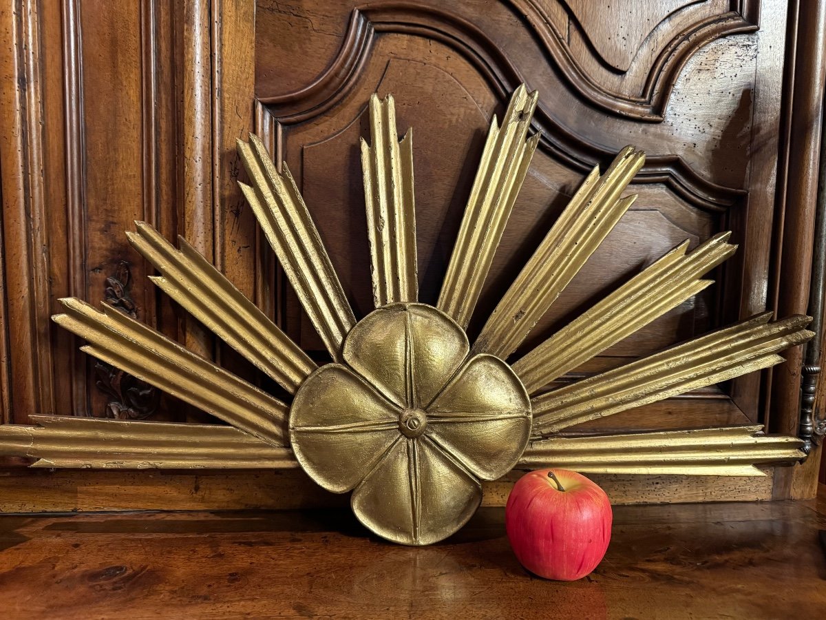 Gloire En Bois Doré Au Quartefeuille Fin Du XVIII Eme Siècle 