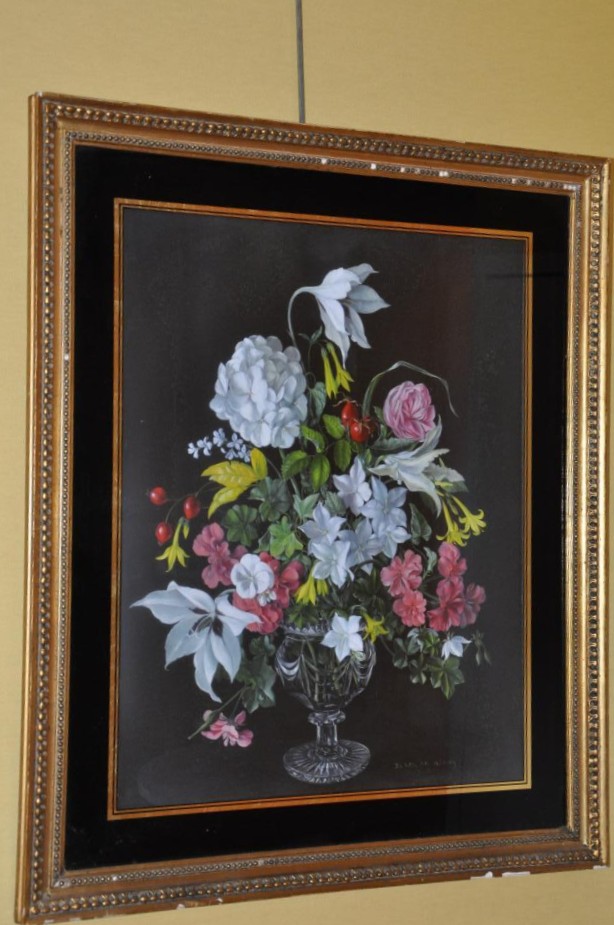 Bouquet de fleurs au vase de cristal par Desmond Kenny