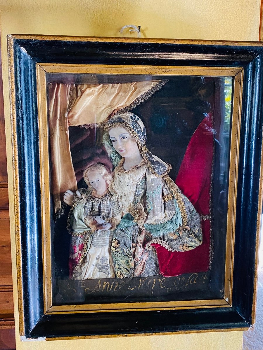 Cire Habillée De Nancy du XVIII eme siècle : sainte Anne et la Vierge-photo-2