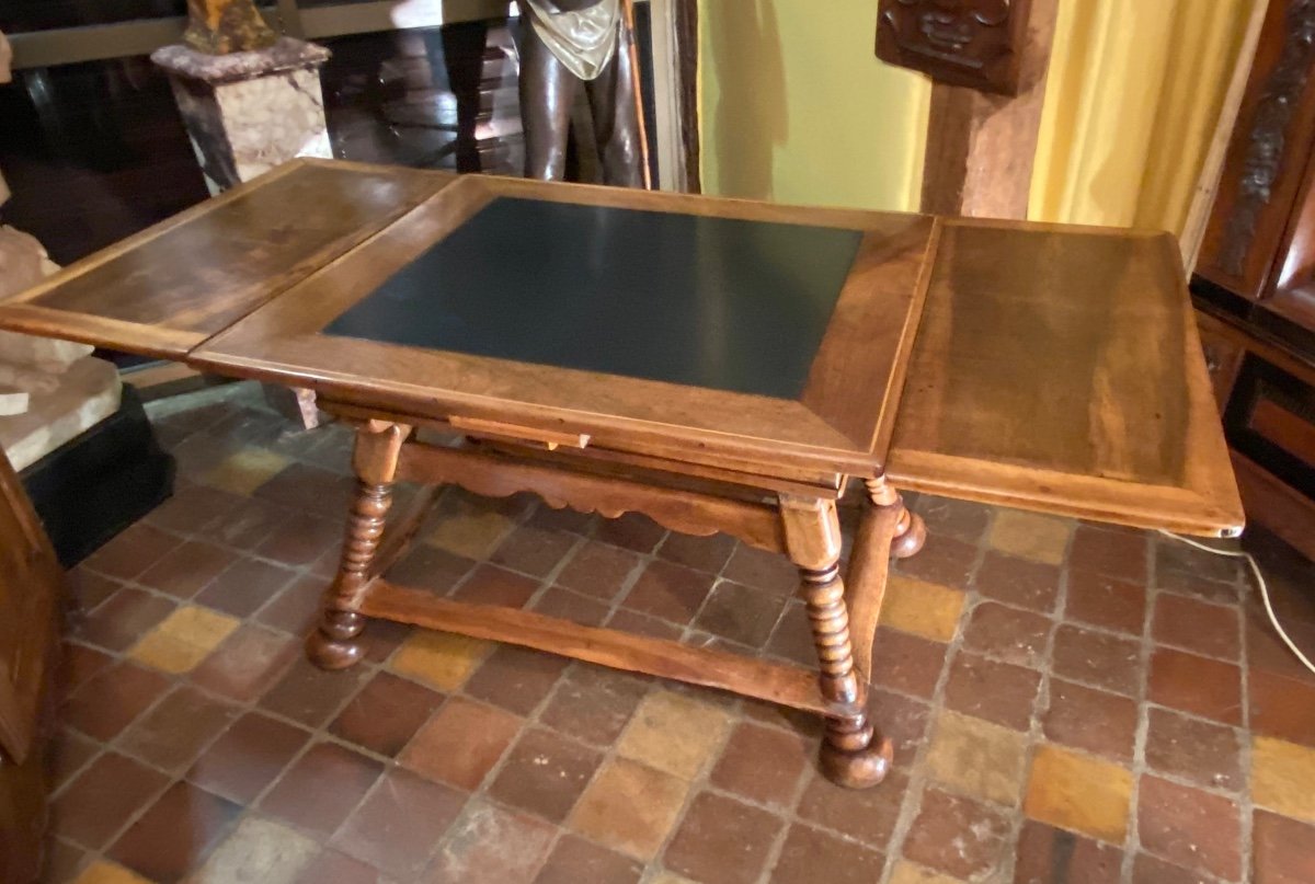 Extendable Table End Of The XVII Eme Century In Walnut And Slate