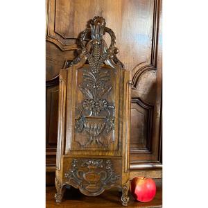 Important Provençal Fariniero In Very Carved Walnut End Of The 18th Century 