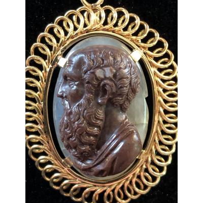 Cameo Of A Greek Philosopher, Mounted In Gold Pendant