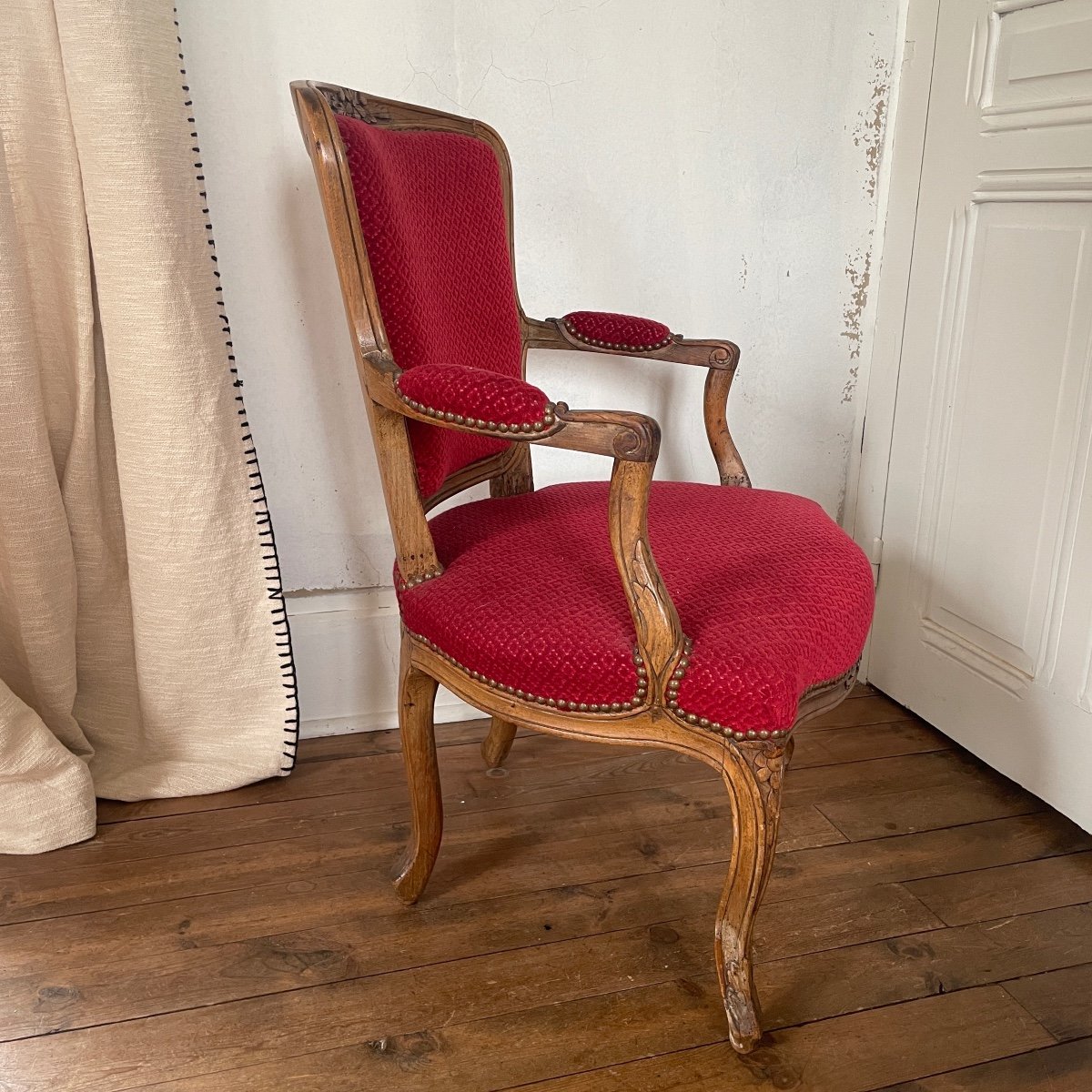 Fauteuil Cabriolet En Noyer D’époque Louis XV XVIIIe Siècle Lyon Vallée Du Rhône-photo-1