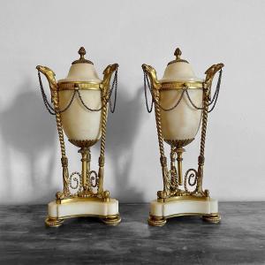 Gilt Bronze Eagle Cassolettes, White Carrara Marble, Late 18th - Early 19th Century