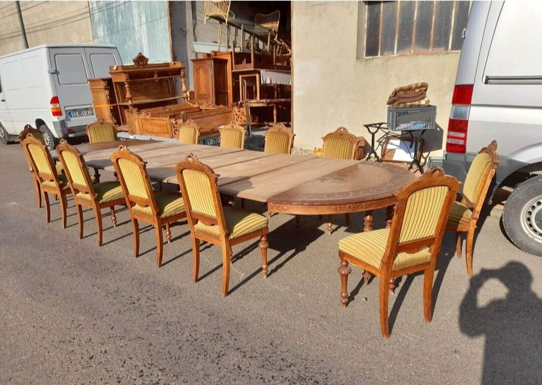 Magnificent Extendable Table, Henri II Style, Napoleon III Period. In Solid Oak-photo-3