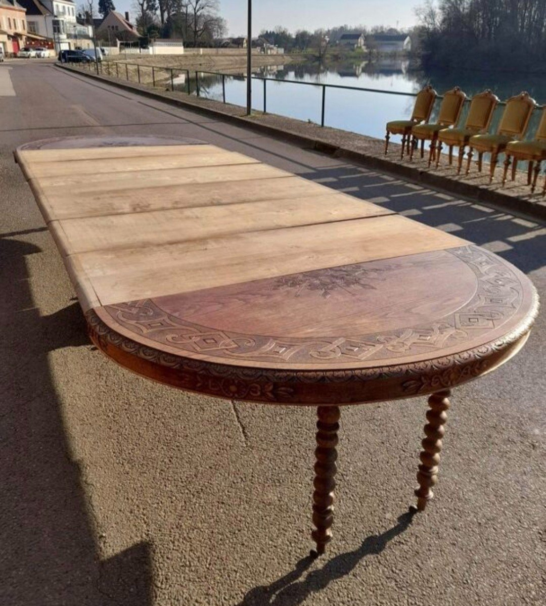 Magnificent Extendable Table, Henri II Style, Napoleon III Period. In Solid Oak-photo-1