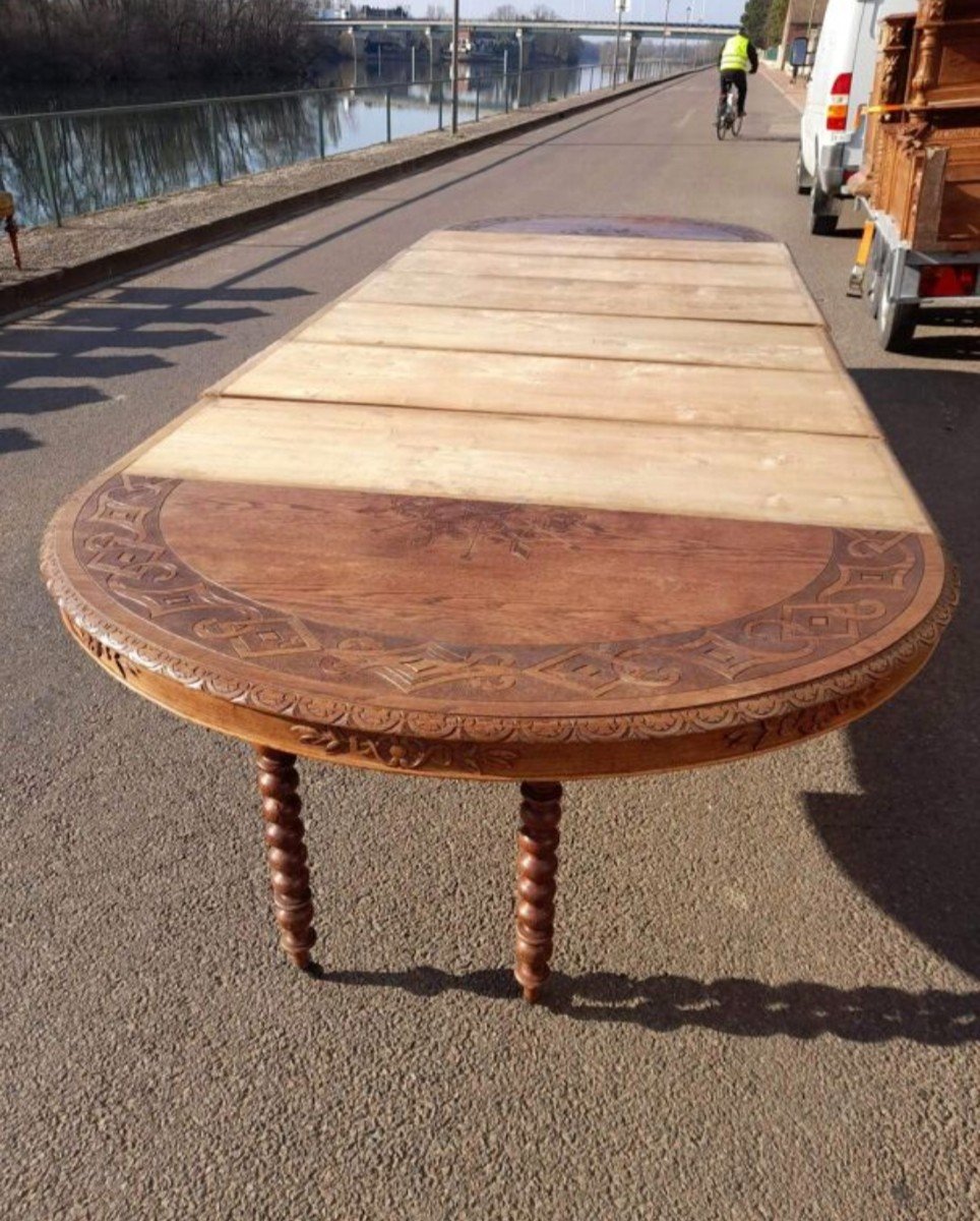 Magnificent Extendable Table, Henri II Style, Napoleon III Period. In Solid Oak-photo-6