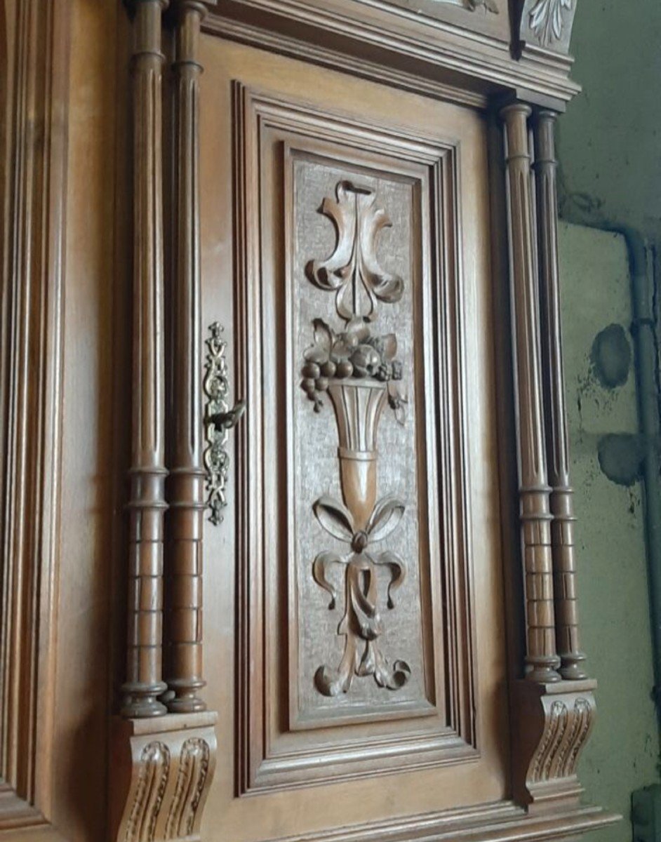 Large Two-body Buffet In Henri II Style In Solid Walnut From The 19th Century -photo-6