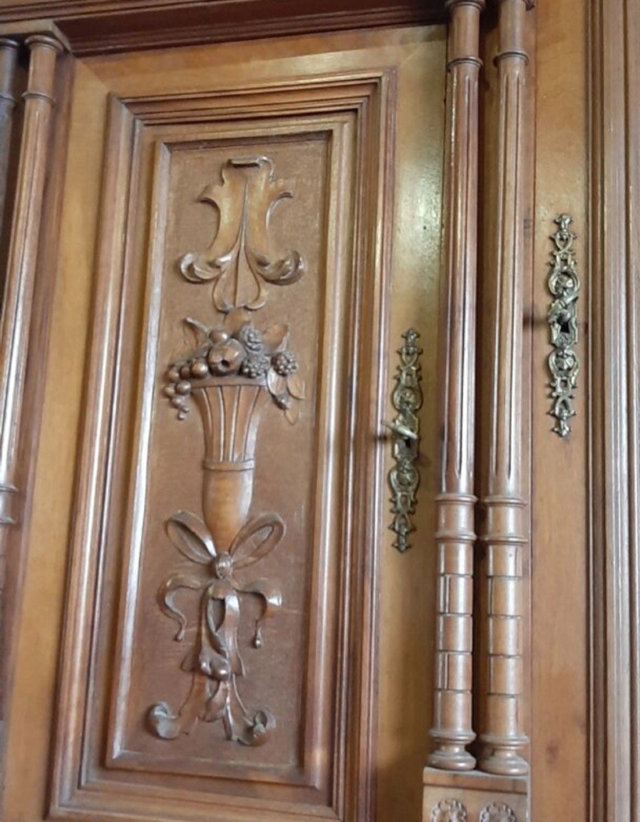 Large Two-body Buffet In Henri II Style In Solid Walnut From The 19th Century -photo-7